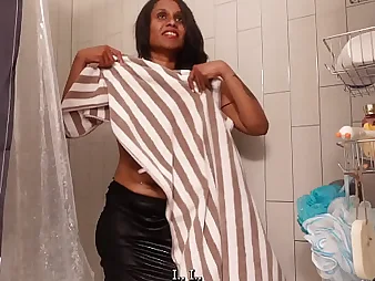 Naked Indian maid cleans hammer away water-closet and shower