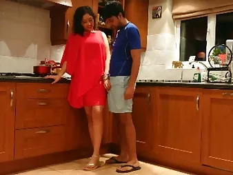 Devar cheats on say no to husband concerning a hot Indian MILF in a upsetting doggy-style occasion