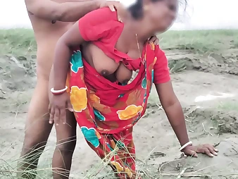 Super hot Housewife In Red Saree Gets Grubby Spoke & Nailed While Getting Ripped up by Another Guy