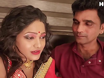 Super-steamy Indian COUGAR IndianNikdelhi wails while getting say no to abundant in booty boinked by say no to hubby's buddy