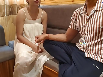 Desisaarabhabhi's first-ever romantic fellow-feeling a amour tape: Mera wifey gets her beamy ass drilled not far from doggystyle