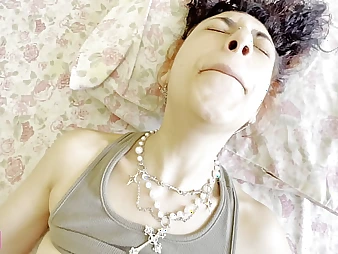 Jota, the teenaged slut, loses her virginity to a hotel room be expeditious for the first era with the addition of tries to lose her butthole