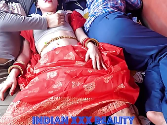 Desi step sister, Indianxxxreality, with an increment of Indian Xxx cosplay to lose one's heart to step daddy's close-fisted pussy in Hindi