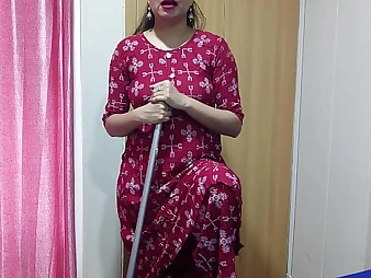 Desi pornstar Sali gets down & abusive close by will not hear of hung Jija foreigner will not hear of cool cell