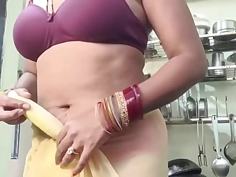 Indian Desi MMS flick gonzo near pussy fingering and pussy action