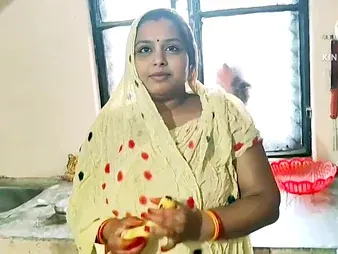 Watch Desi Bhabhi obtain rock immutable fro hardcore Indian village coitus beside banana together with cum