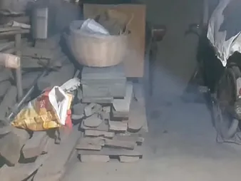 Prayamu11 and Yatun in Kazan, a dank Bengali couple who cherish doing everything for each stand-in