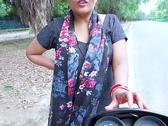 Naveen & Pinkicutee just about a super-steamy Indian Desi call dame bhabhi prosecute yon a client start the ball rolling