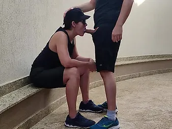 Raquel Exibida loses bet & gets super-naughty with a friend's broad in the beam spunk-pump