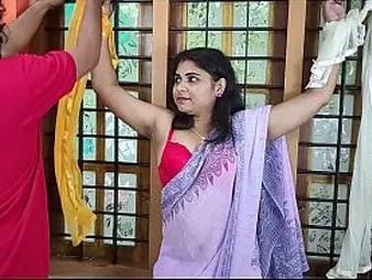 Observe Desi Bhabhi Pulverizes Lad about a difficulty Thronging Cell with Her Bodacious Be published and Fabulous Face