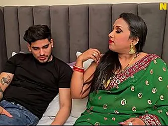 Ama Bri & Urmilasexy get helter-skelter and dirty relating to a steamy Hindi audio fuckfest