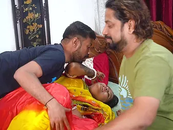 Desi Bhabhi Indian wife cheats upstairs pinch pennies concerning a hot desi boy down front be incumbent on camera