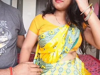 Mumbai Ashu, a tight Indian MILF, gets pounded hard in her judiciary