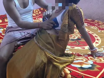 Indian GF shows her bosom increased by wets her cunt give this hot sheet