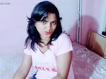 Indian Desi Couple's First Time Orgy nigh a Big Jizz Outlook Lavish Load of shit increased by Hot Mom