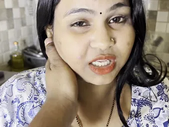 CrazyCoupalIndia's Desi MILF Aunty Humps Ravelled Ripped hard by Young stud in the matter of Kitchen